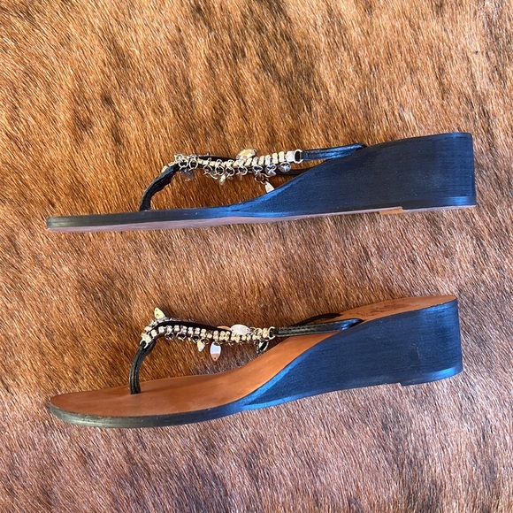 Yellow Box Sandals - Picture 3 of 13